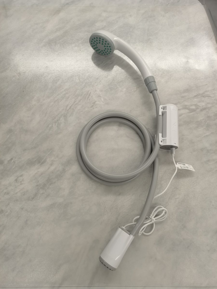 BeeHappy BHT-2301 camp shower with multifunctional battery pack